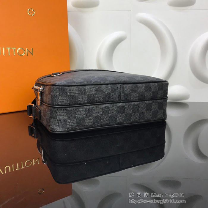 路易威登LV男包 頂級原單 N40087 Trocadero NM小號郵差包 Damier Graphite塗層帆布 男士單肩斜挎包  ydh2637